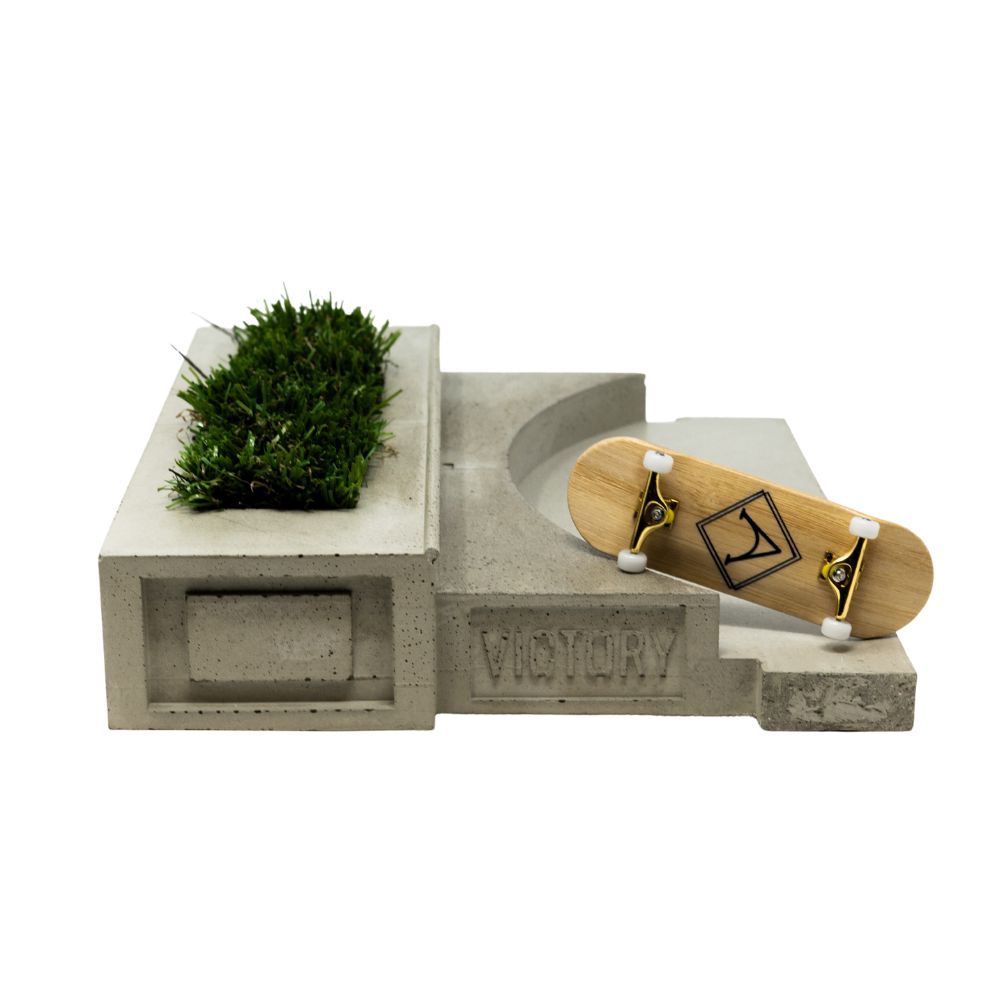 Victory Triple Ledge