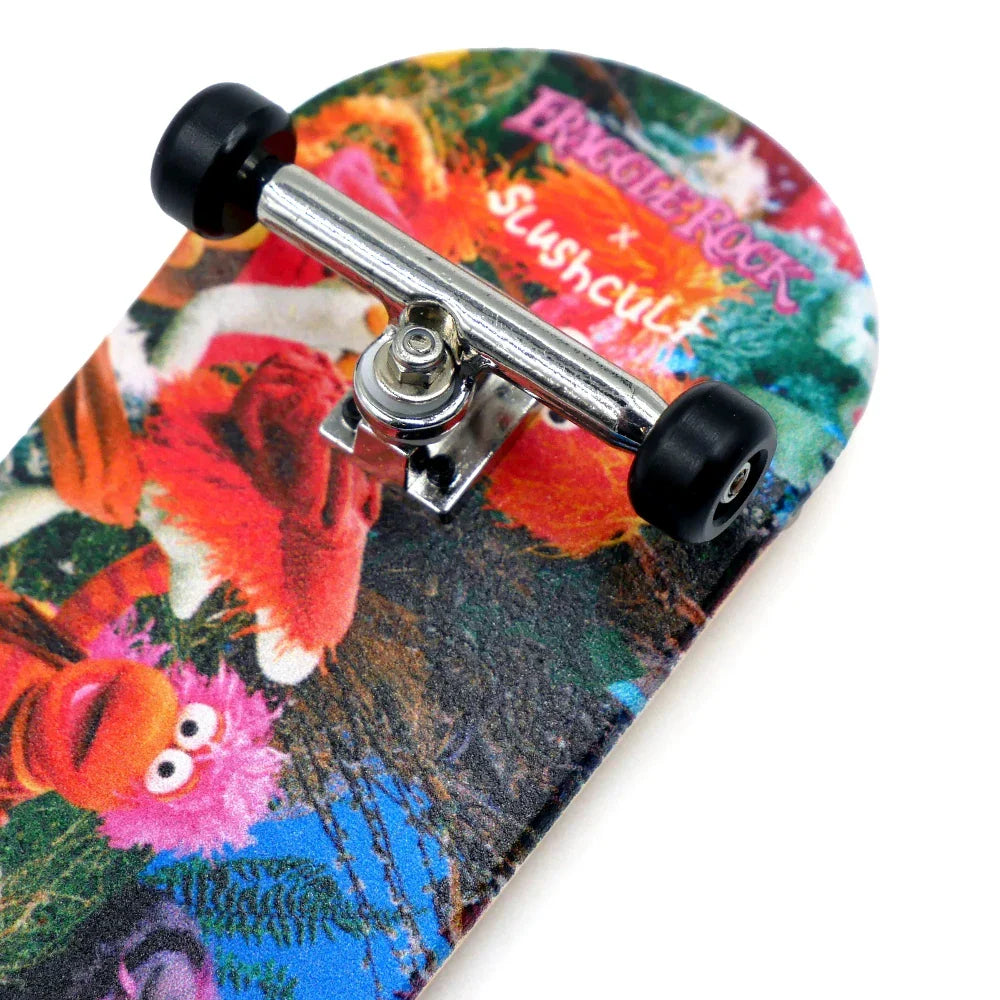 Slushcult X Fraggle Rock Complete Fingerboard Holding Hands Grom 34mm