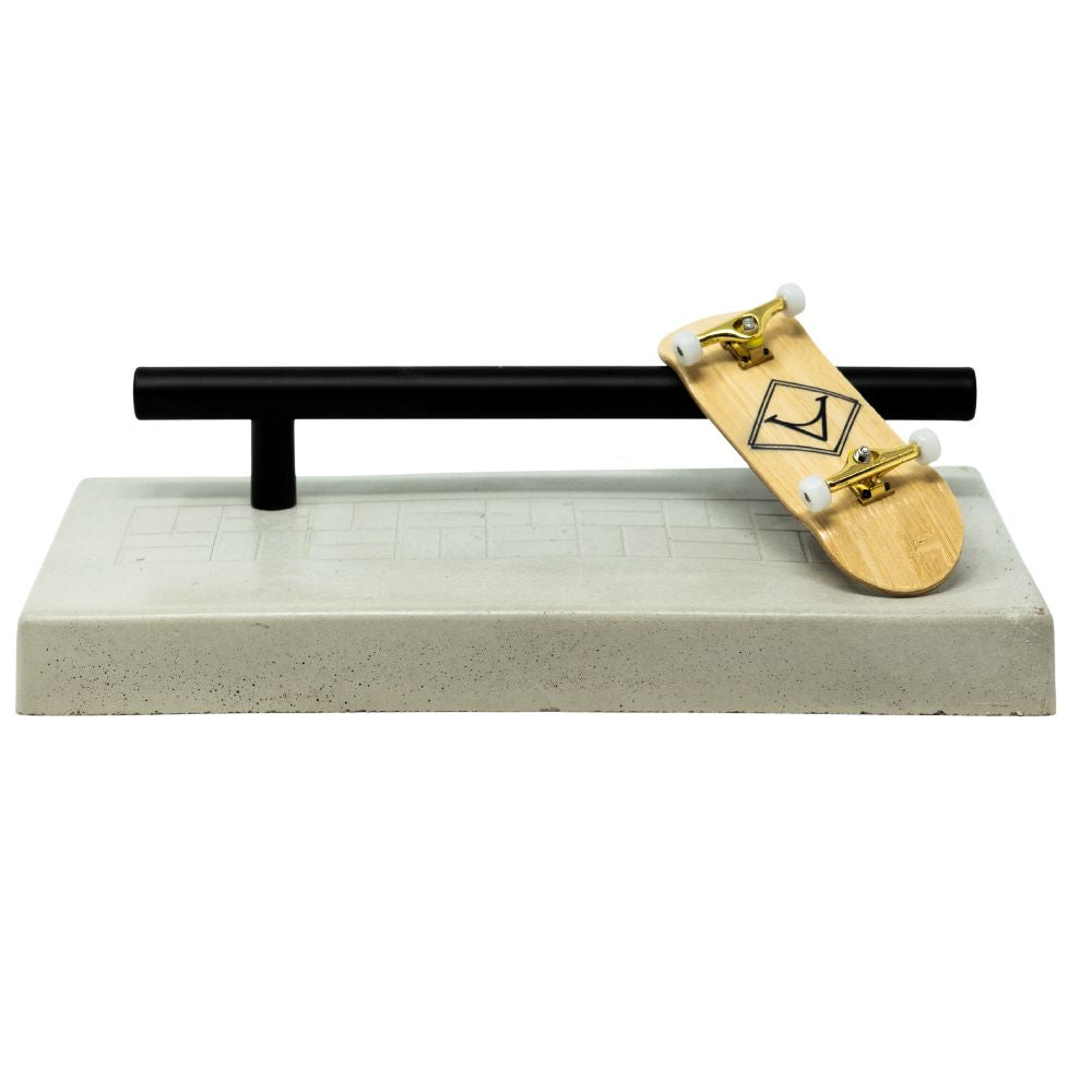 Victory Sidewalk Ledge W/Rail